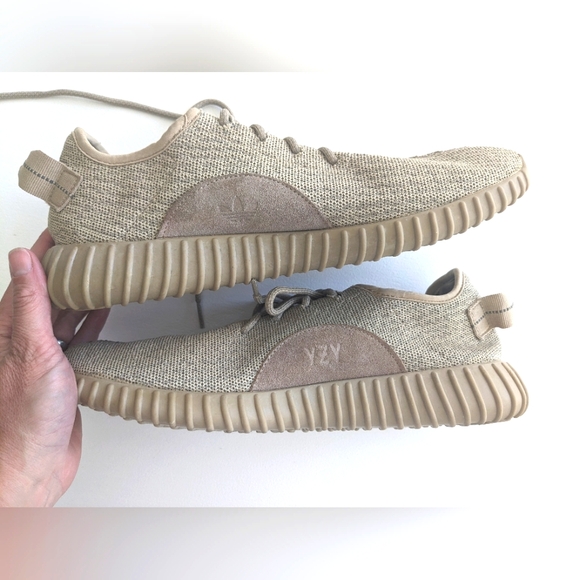 ADIDAS YZY Boost Sneakers - Picture 6 of 16